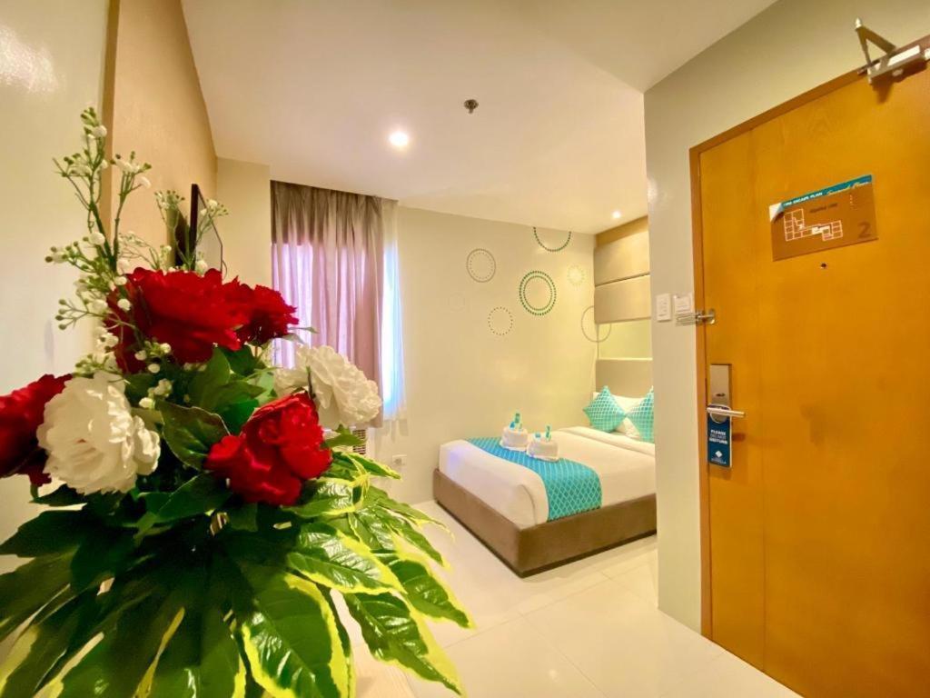 Hotel Estrella Tacloban Exteriör bild