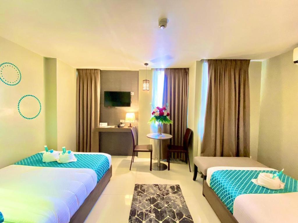 Hotel Estrella Tacloban Exteriör bild