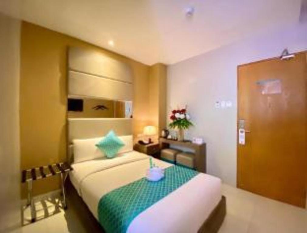 Hotel Estrella Tacloban Exteriör bild