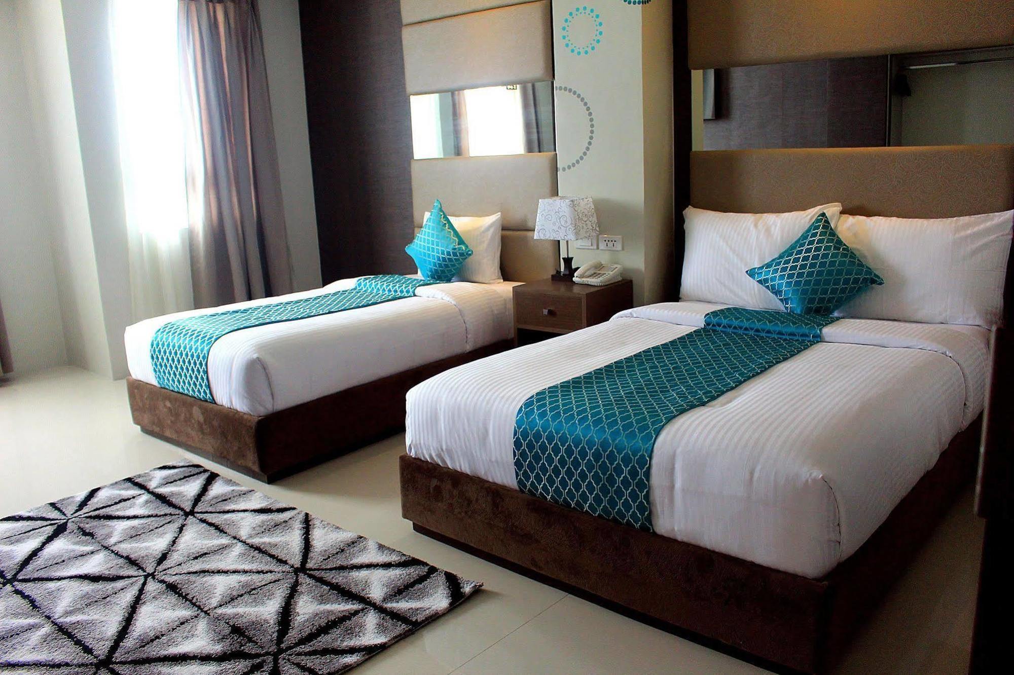 Hotel Estrella Tacloban Exteriör bild