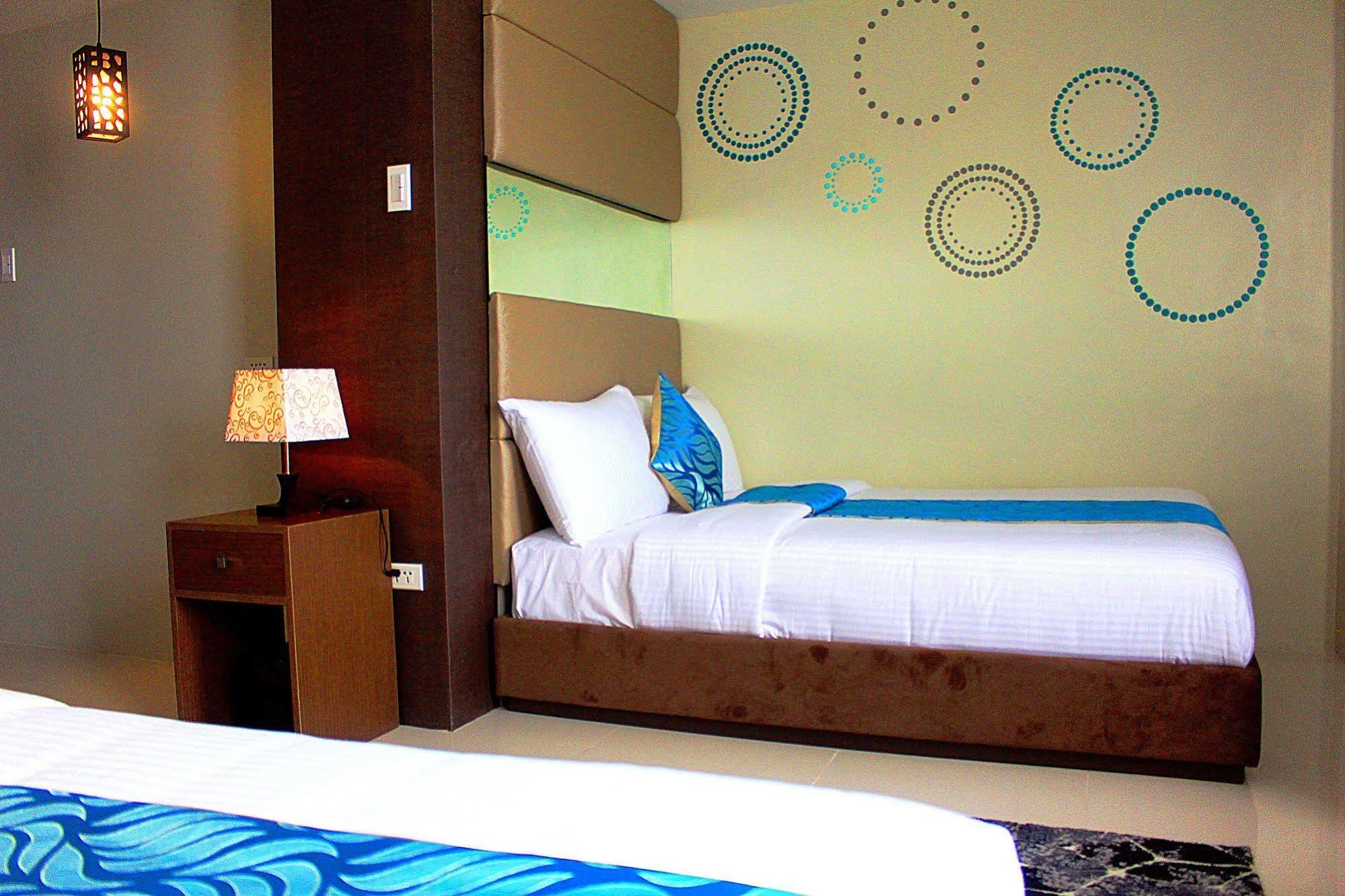 Hotel Estrella Tacloban Exteriör bild