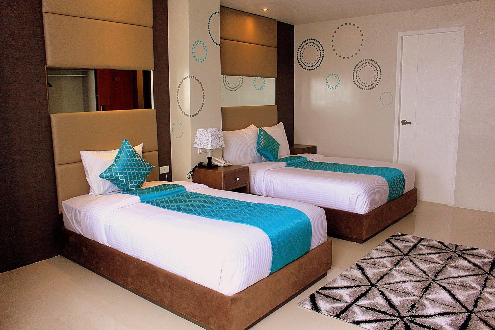 Hotel Estrella Tacloban Exteriör bild