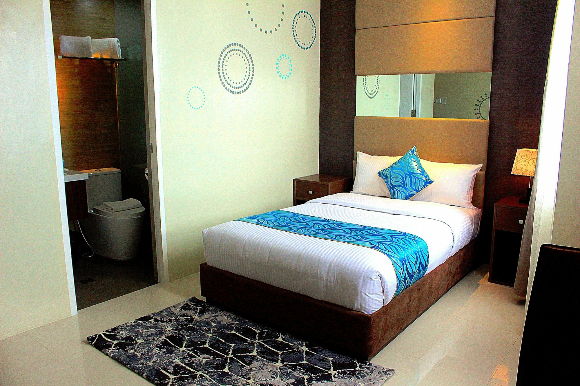 Hotel Estrella Tacloban Exteriör bild